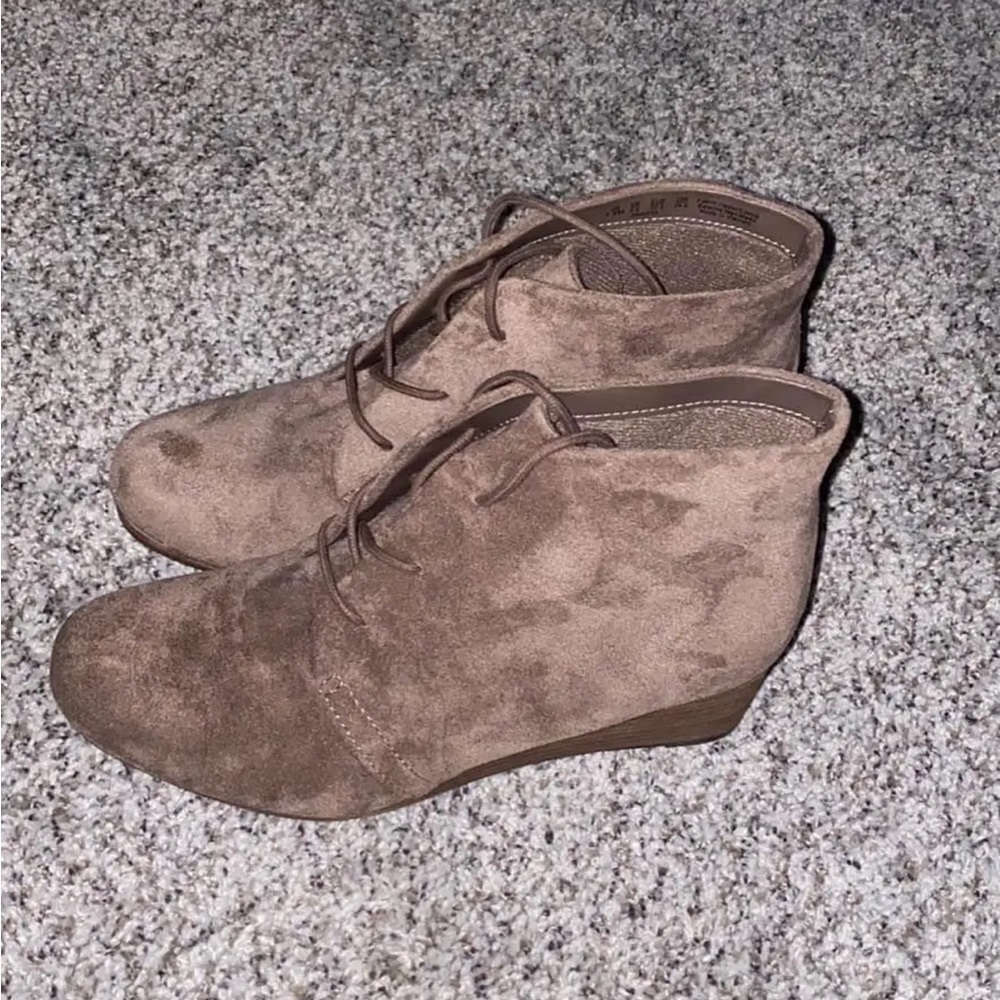 Dr Sholls Suede Booties